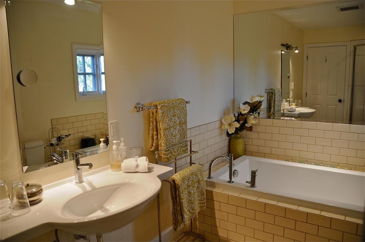 Wetherly Inn & Spa Ganges Eksteriør billede